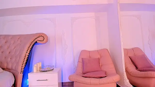 LucianaBlanco  online show from 06-03-26, 08:35