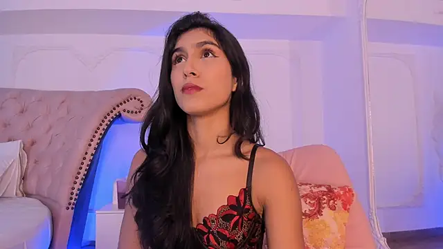 LucianaBlanco  online show from 05-06-26, 08:24
