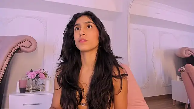 LucianaBlanco  online show from 05-03-26, 12:53