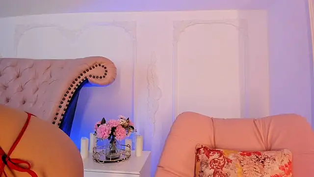 LucianaBlanco  online show from 04-19-26, 02:51