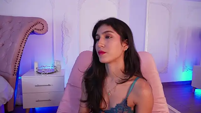 LucianaBlanco  online show from 07-05-26, 03:41