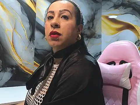 alis milf online show from 03-11-26, 11:15