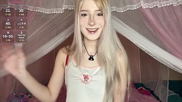 Snapshot of OnlyEva1 chatting on 05-25-26, 08:35 OnlyEva1 online show from 05-25-26, 08:35