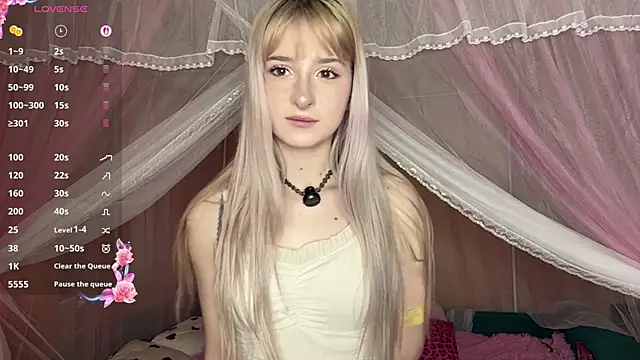 OnlyEva1 online show from 04-21-26, 08:10