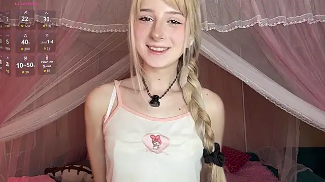Snapshot of OnlyEva1 chatting on 05-15-26, 08:23 OnlyEva1 online show from 05-15-26, 08:23