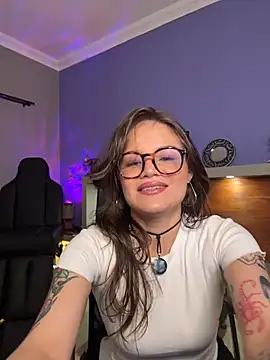 Snapshot of Tallulah_Kinky chatting on 05-08-26, 05:17 Tallulah Kinky online show from 05-08-26, 05:17