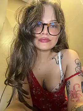 Snapshot of Tallulah_Kinky chatting on 07-08-26, 06:08 Tallulah Kinky online show from 07-08-26, 06:08