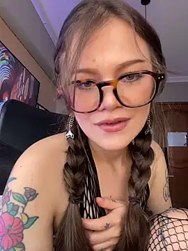 Snapshot of Tallulah_Kinky chatting on 04-10-26, 08:49 Tallulah Kinky online show from 04-10-26, 08:49