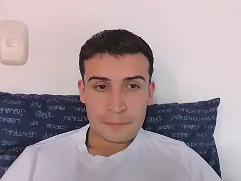 Snapshot of prince_tomasxx chatting on 03-25-26, 09:03 prince tomasxx online show from 03-25-26, 09:03