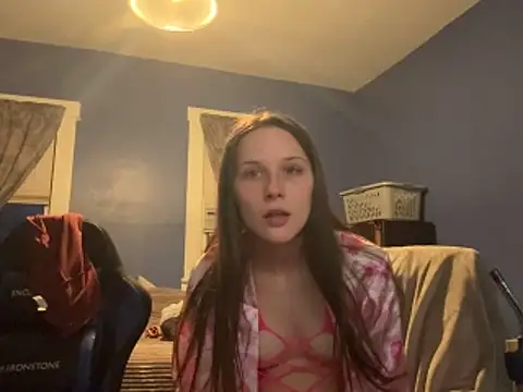 Snapshot of urfavgamergurl chatting on 03-29-26, 12:34 urfavgamergurl online show from 03-29-26, 12:34