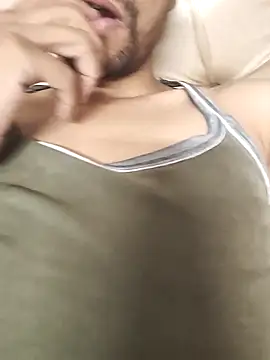 Lucy8992 4u online show from 04-12-26, 02:31