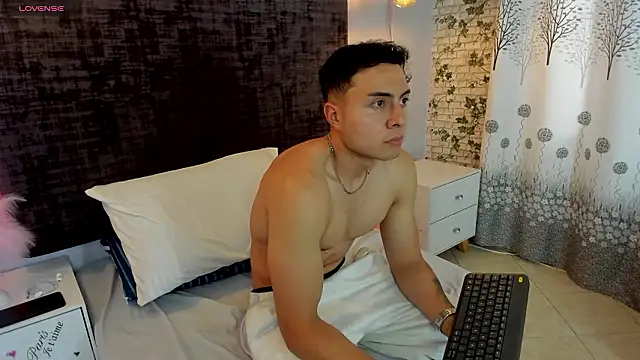 baby west online show from 03-11-26, 10:04