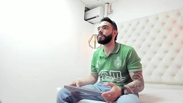 JEAN LEWIS2 online show from 04-11-26, 07:17