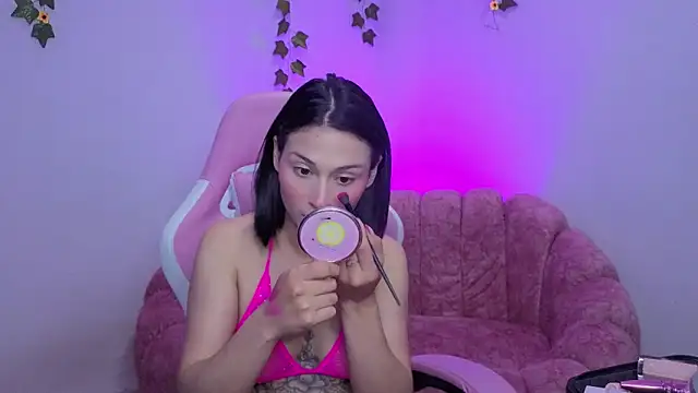 Snapshot of miss__madison chatting on 03-19-26, 09:15 miss madison online show from 03-19-26, 09:15