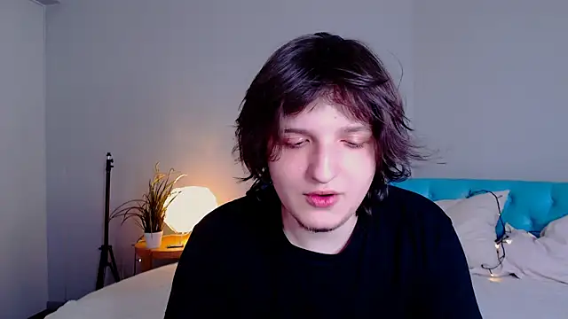 delalex online show from 04-12-26, 08:23