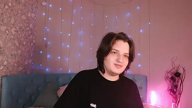 delalex online show from 03-18-26, 08:32