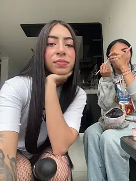 sylphiee  online show from 03-30-26, 12:28