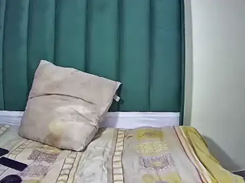 Cocoa-Honey12 online show from 04-18-26, 05:04