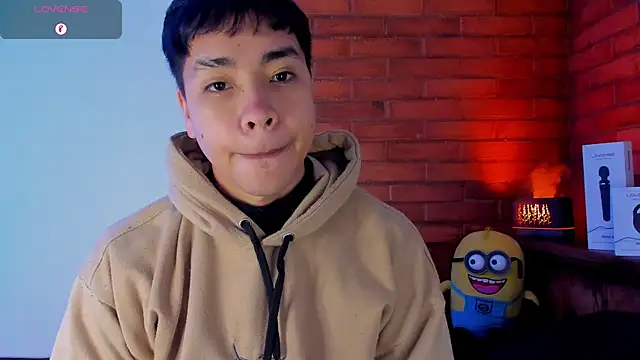 Lee Colee online show from 04-11-26, 12:51