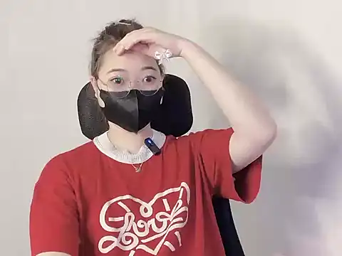 hunhun122 online show from 04-19-26, 05:03