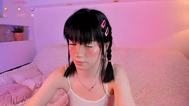 lisa sunny  online show from 06-11-26, 11:24