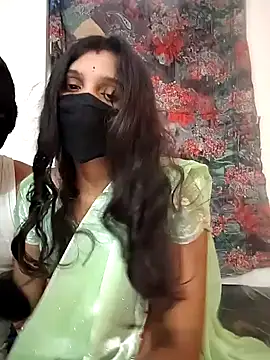 Snapshot of Telugucouple1431 chatting on 05-05-26, 04:37 Telugucouple1431 online show from 05-05-26, 04:37