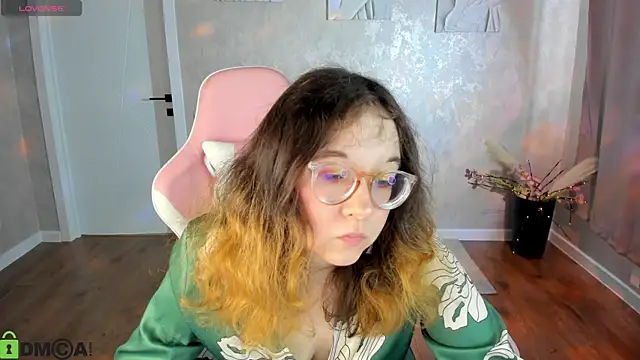 Aleks-caster online show from 05-08-26, 01:09