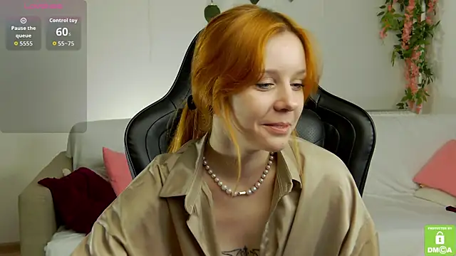 Snapshot of Rachel_lips chatting on 05-03-26, 09:03 Rachel lips online show from 05-03-26, 09:03