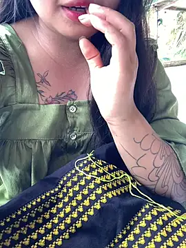 Snapshot of Motminhthoi chatting on 05-16-26, 06:23 Motminhthoi online show from 05-16-26, 06:23