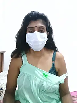 Snapshot of Amisha-35 chatting on 07-15-26, 01:01 Amisha-35 online show from 07-15-26, 01:01