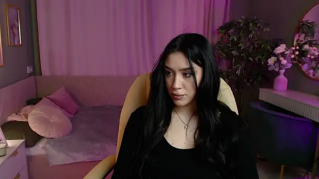 Winonna Ryder online show from 03-13-26, 07:46