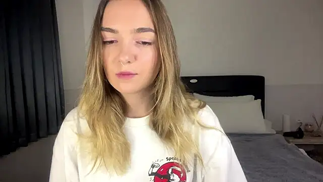 RoxyWet online show from 07-18-26, 06:49