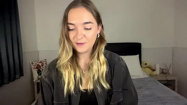 RoxyWet online show from 07-15-26, 03:30