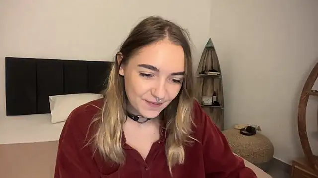 RoxyWet online show from 04-06-26, 01:23