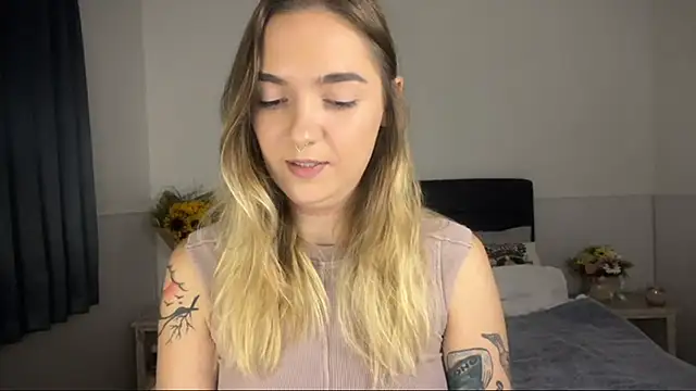 RoxyWet online show from 07-06-26, 03:03