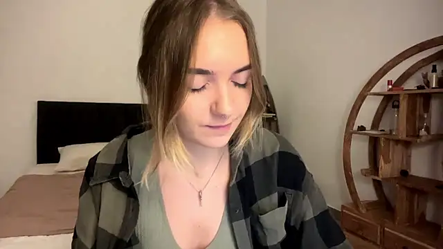 RoxyWet online show from 04-20-26, 01:24