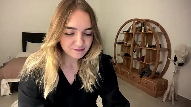 RoxyWet online show from 03-27-26, 07:15