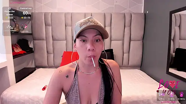 Abril Fox   online show from 06-06-26, 07:30