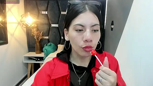Abril Fox   online show from 05-19-26, 06:59