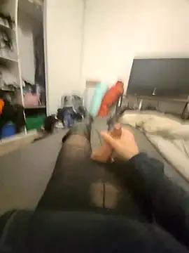 bootslove1 online show from 04-13-26, 04:27