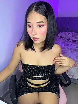 Snapshot of iamkyliewest chatting on 03-15-26, 03:35 iamkyliewest online show from 03-15-26, 03:35