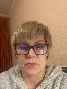 Snapshot of TatkaYang chatting on 03-12-26, 09:30 TatkaYang online show from 03-12-26, 09:30