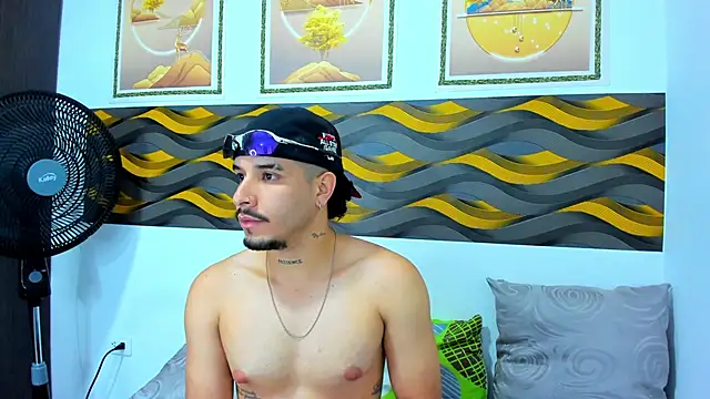 Leon Hotx online show from 04-22-26, 06:47