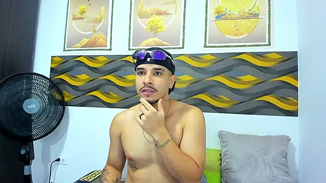 Leon Hotx online show from 03-30-26, 07:15