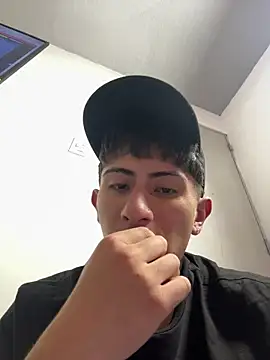 Snapshot of AndyJustgame_ chatting on 06-26-26, 10:15 AndyJustgame online show from 06-26-26, 10:15