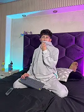 AndyJustgame  online show from 04-24-26, 04:47