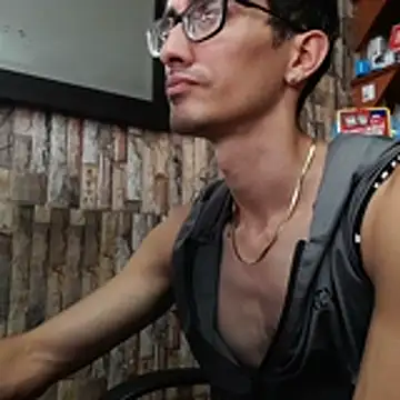 jhosuamoore online show from 04-28-26, 08:02