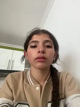 LINDA EF online show from 04-18-26, 12:29