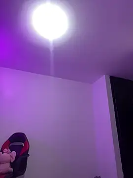 LINDA EF online show from 04-22-26, 12:01