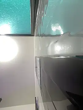 LINDA EF online show from 04-15-26, 01:04